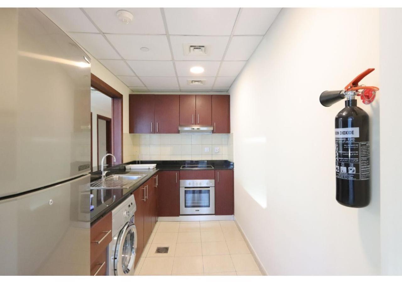 Apartment Spacious 3 Bedroom With Marina View - Near Marina Mall *