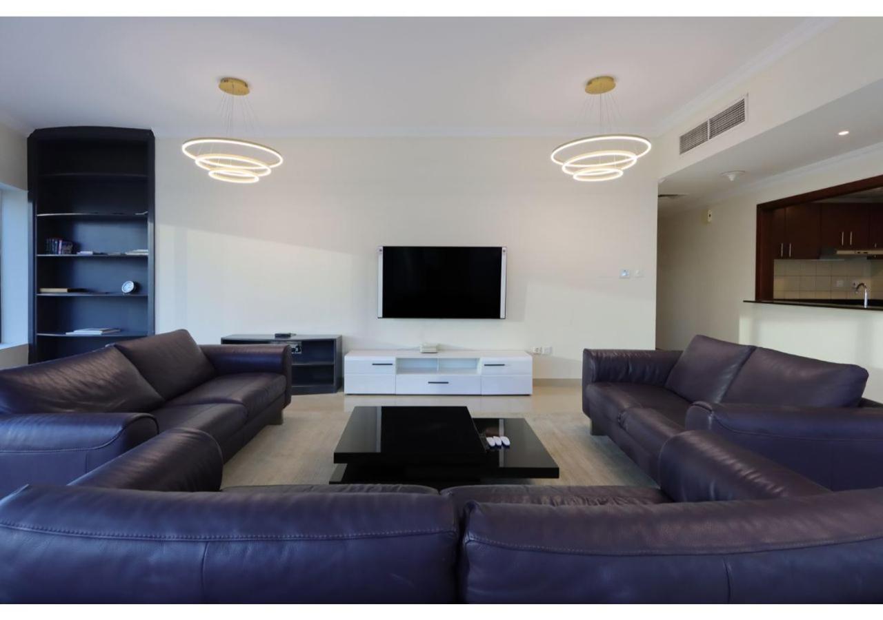 Apartment Spacious 3 Bedroom With Marina View - Near Marina Mall *