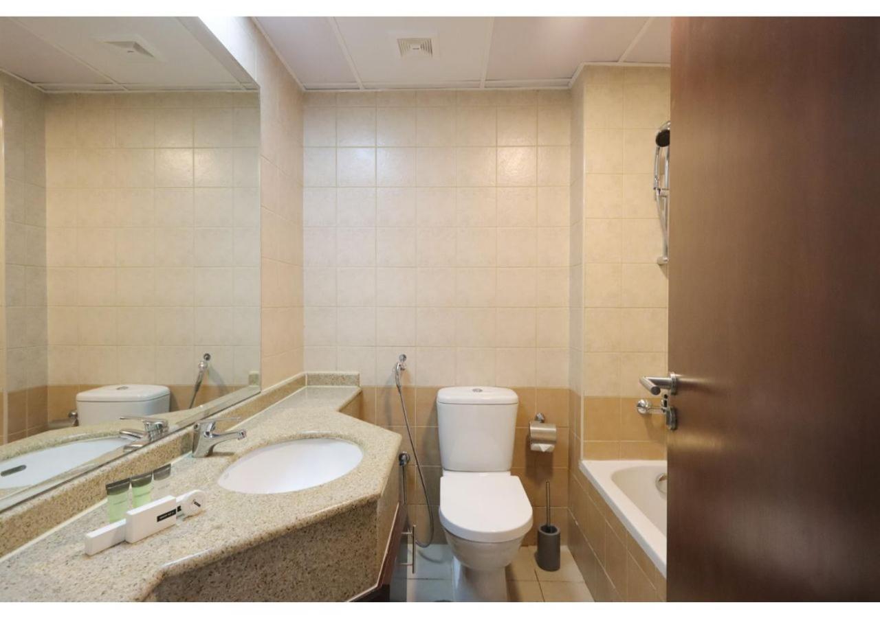 Apartment Spacious 3 Bedroom With Marina View - Near Marina Mall Dubai