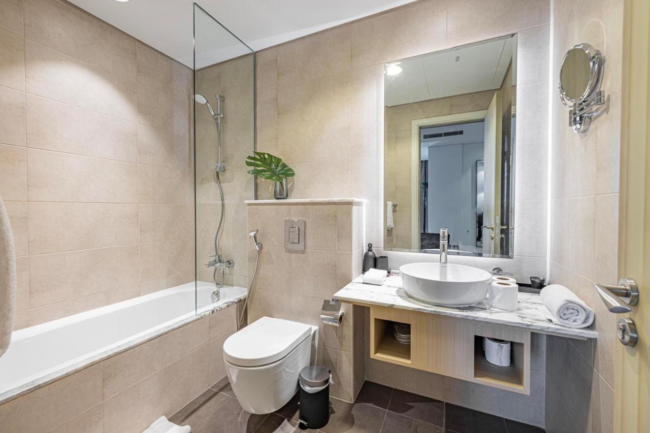 Daniels Burj Khalifa View 2br In Paramount Midtown Apartment Dubai