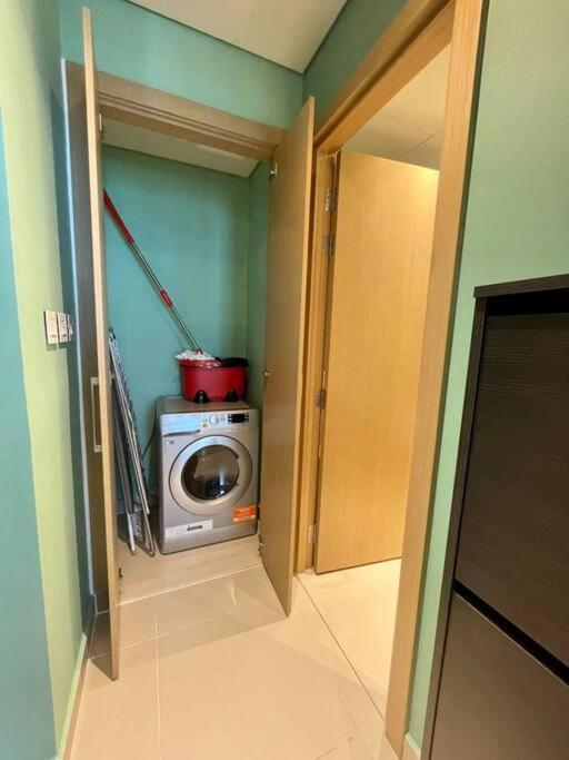 Daire Dar Vacation-stylish & Cozy 1br Apt In Creek Harbour *