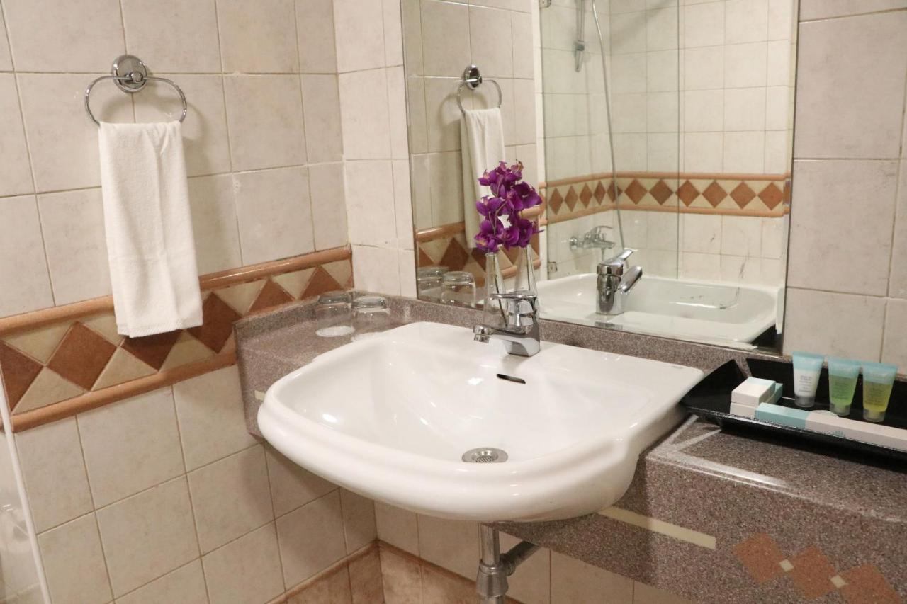 Aparthotel Al Manar Grand 4*
