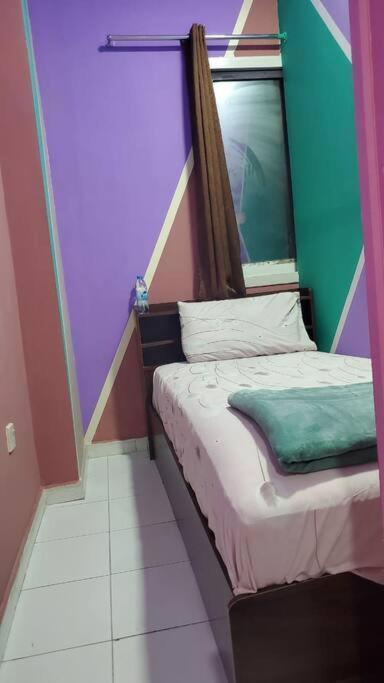 Apartment Sharaf Dg Metro Partition Private - 39flat-04#