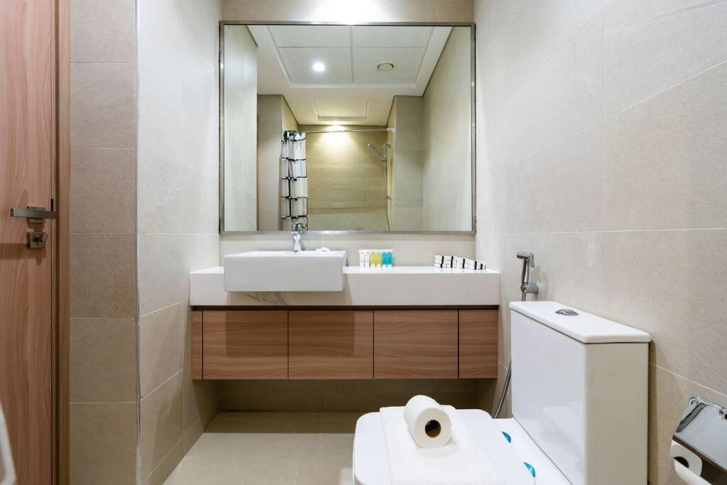 Daire Cozy Studio In Azizi - Creek Views *