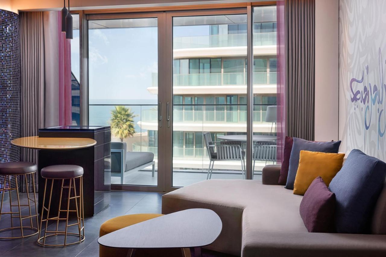 W - The Palm 5*
