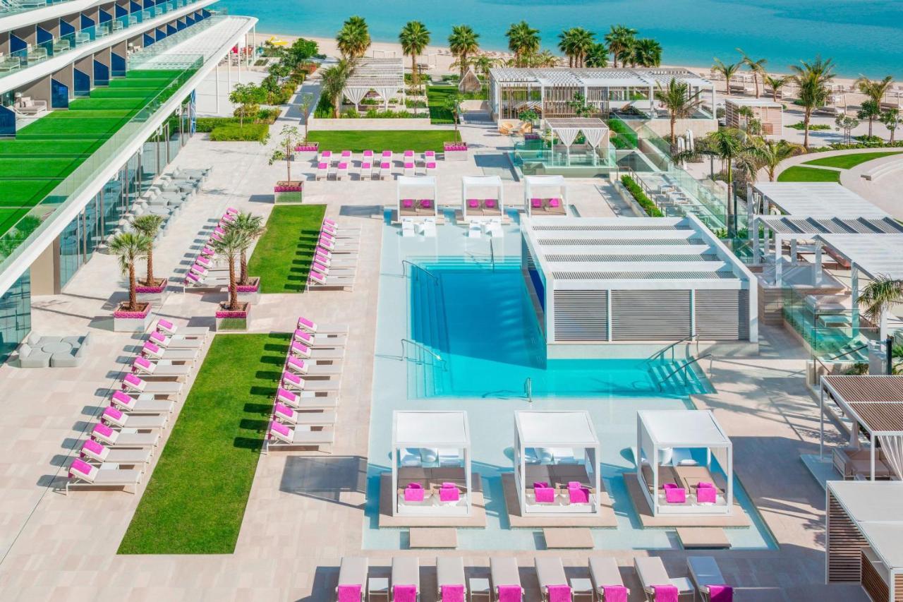 W - The Palm 5*