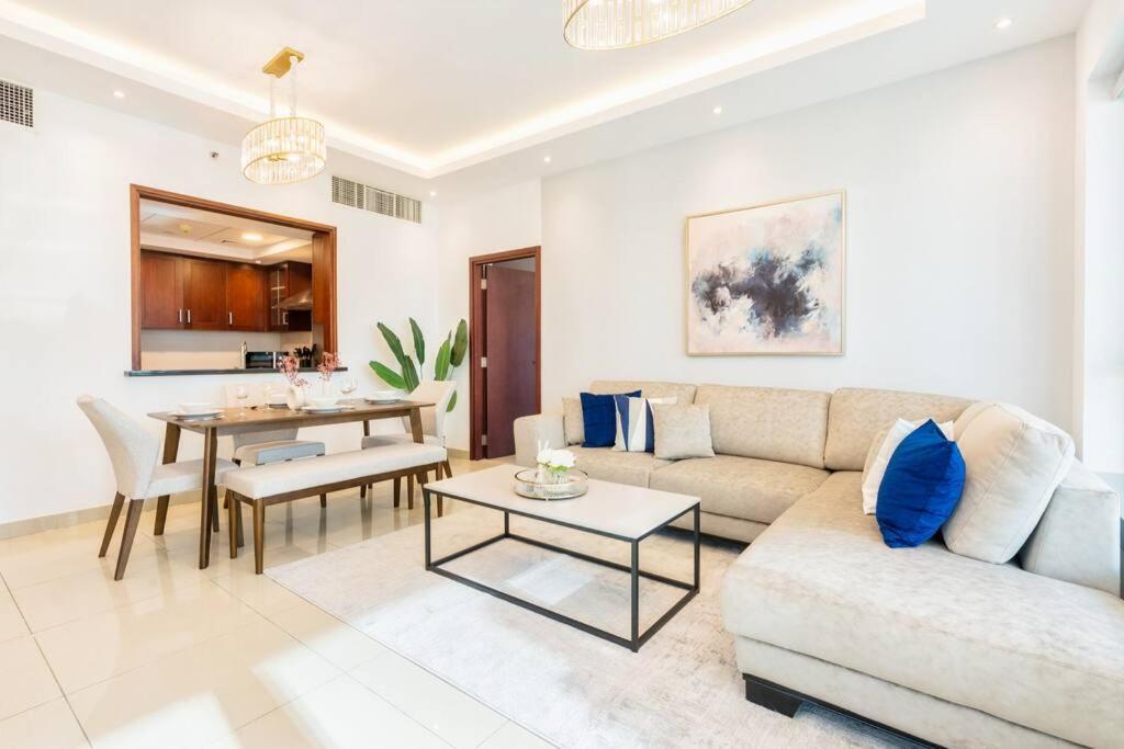 Apartamento New! Luxury 3bedroom With Spectacular Burj Views Downtown Dubai
