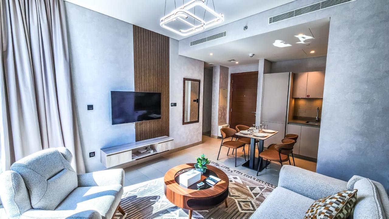 Apartment By Latinem Luxury 1br Cvr A3002 Near Burj Khalifa *
