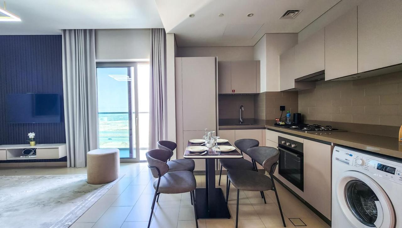 Daire By Latinem Luxury 2br Holiday Cvr A605 Near Burj Khalifa *