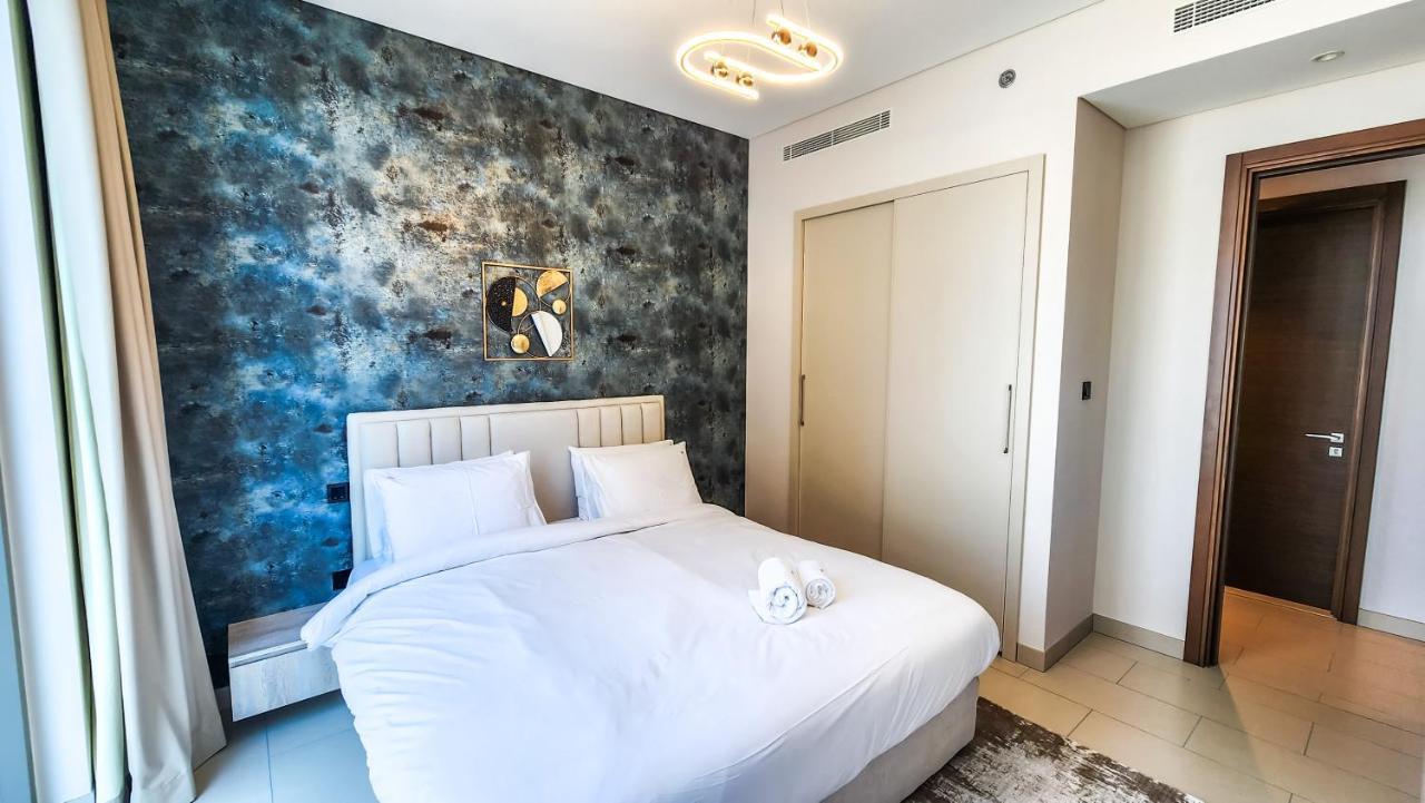 By Latinem Luxury 2br Holiday Cvr A605 Near Burj Khalifa Dubai
