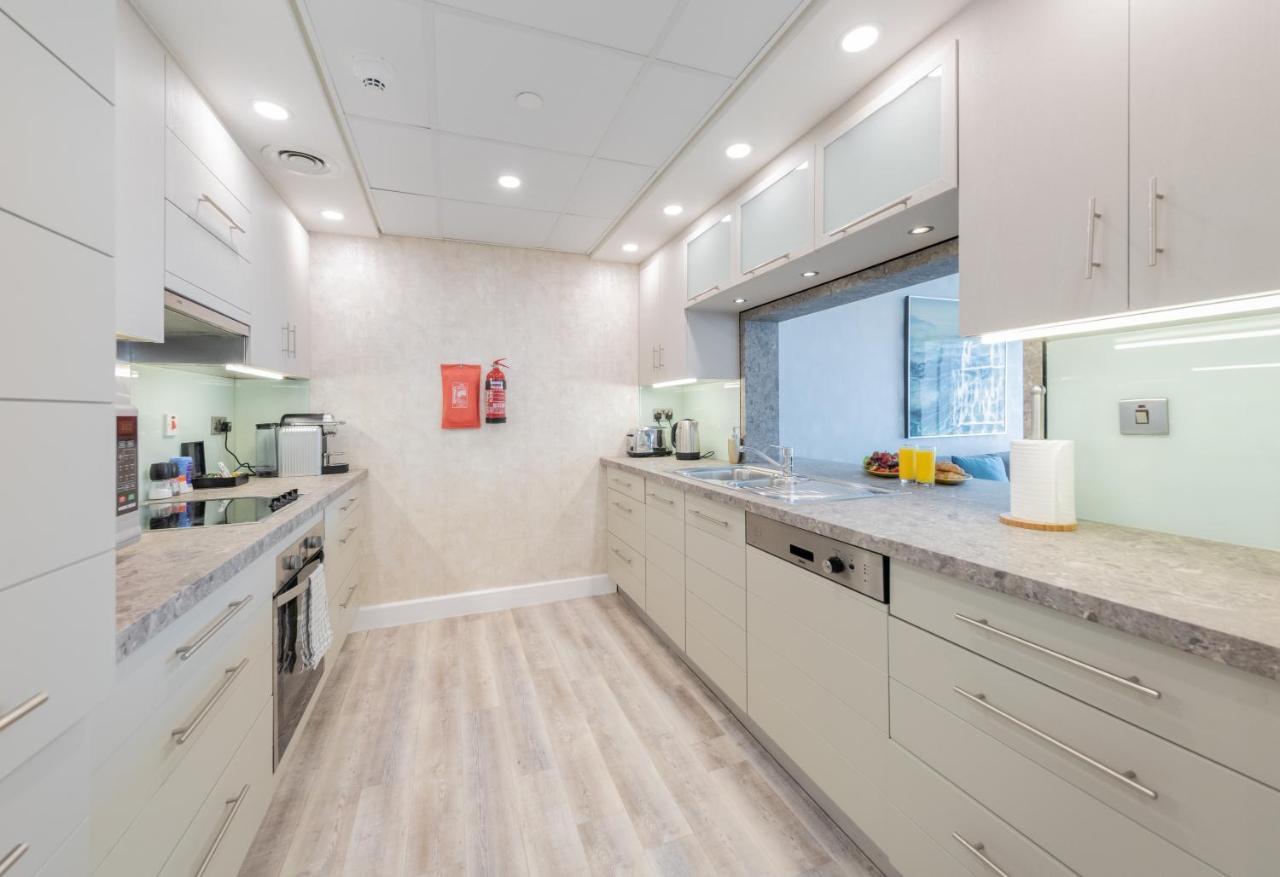 Boutique Living - Burj Views - Renovated Apartamento