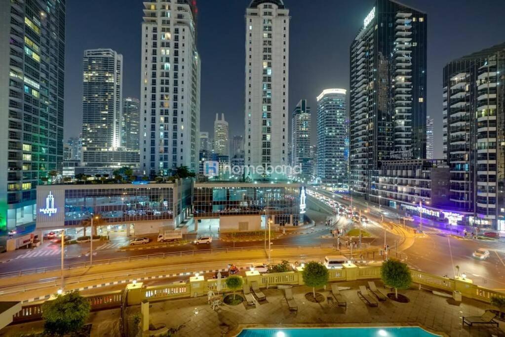 Huge With Full Kitchen Apartamento Dubai