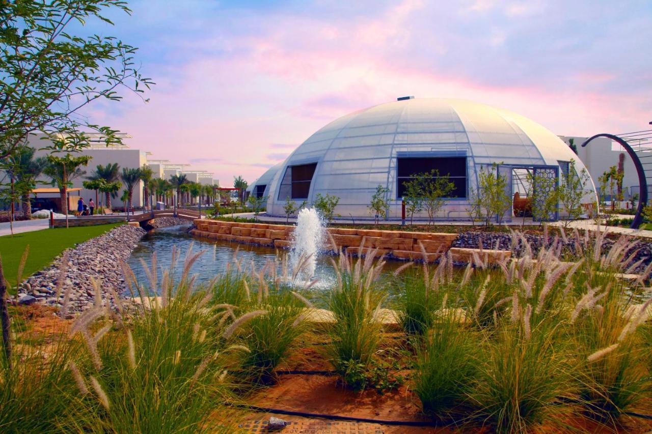 The Sustainable Homes Operated By Fam Living Apartment *
