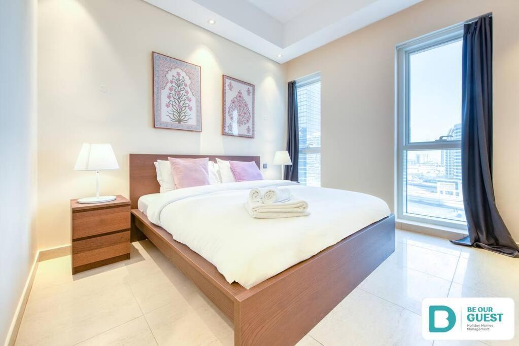 1br + Maid In Downtown Apartment Dubai
