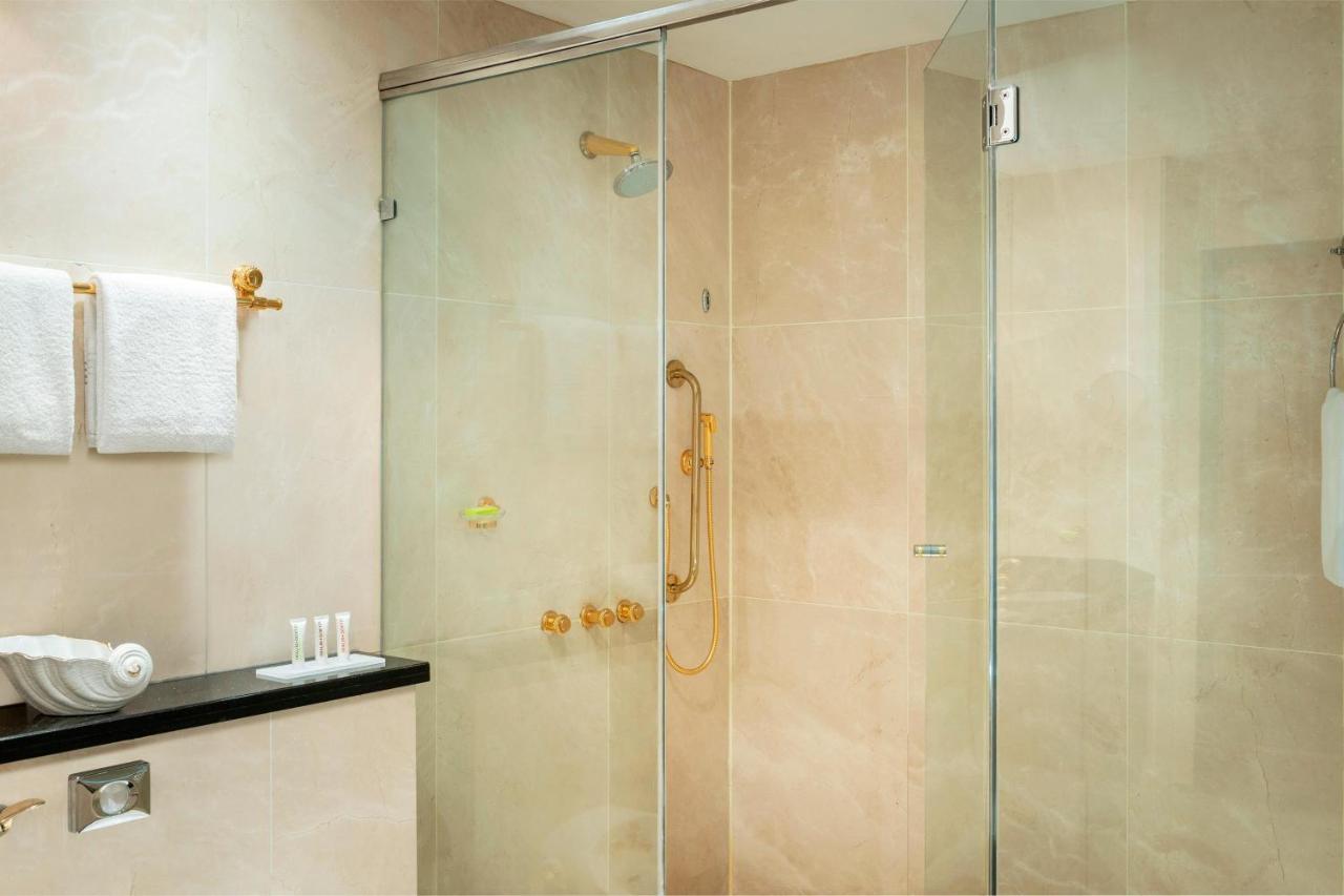 Le Meridien Fairway Hotel