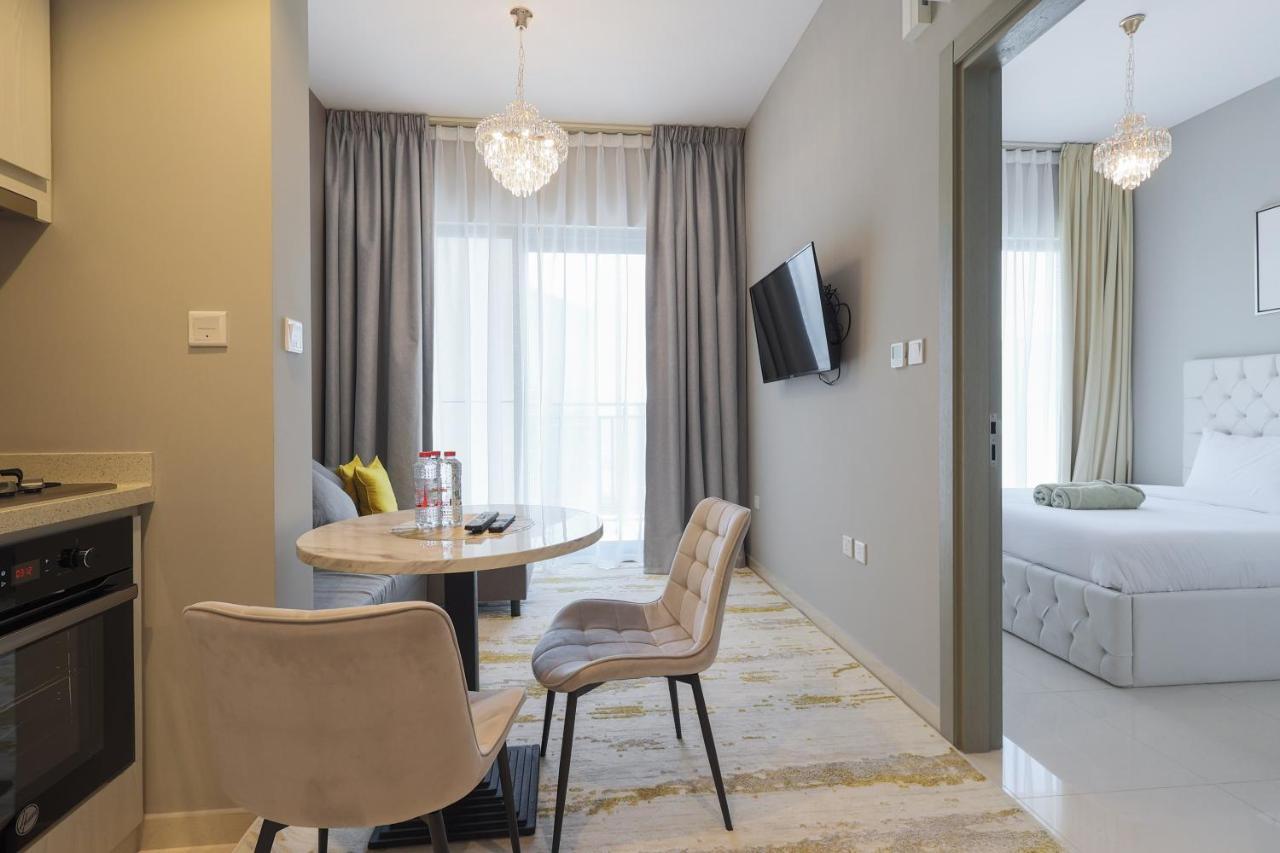 Business Bay 1 Bedroom With Canal View Apartamento Dubai