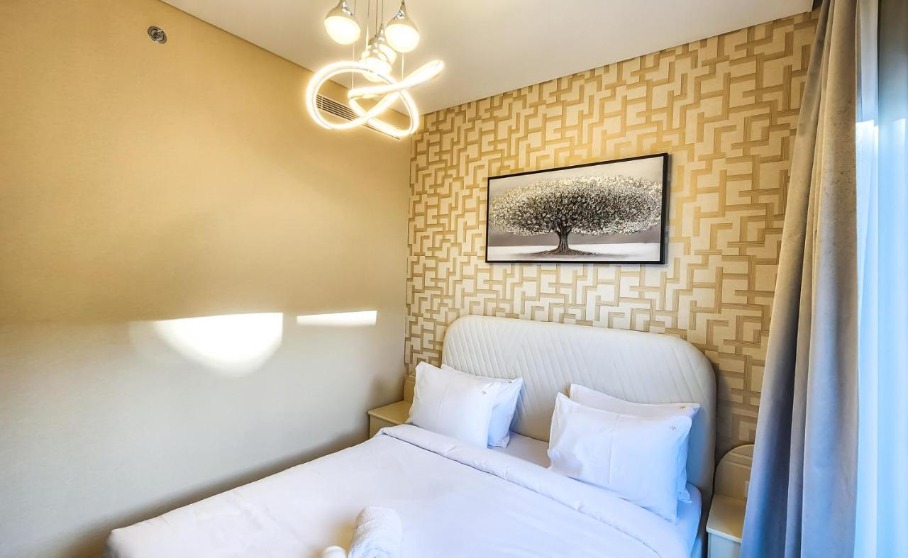 By Latinem Luxury 1br Cvr B3202 Near Burj Khalifa * Dubai
