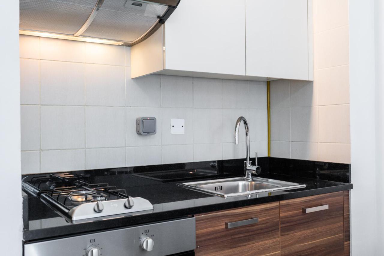 Apartment Sleek In Dubai's Vibrant Jbr Neighborhood Dubai