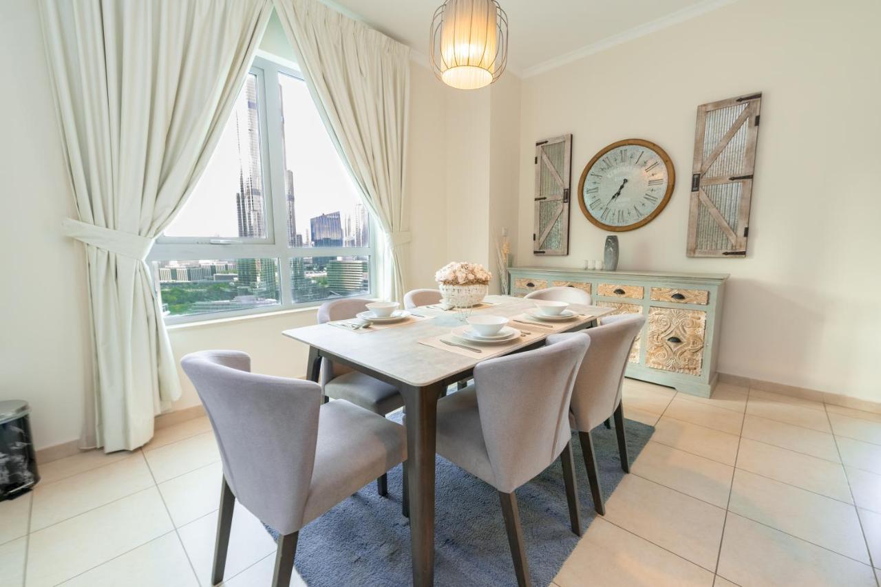 Fam Living - The Residences Tower - Burj Khalifa & Fountain Views Apartment *