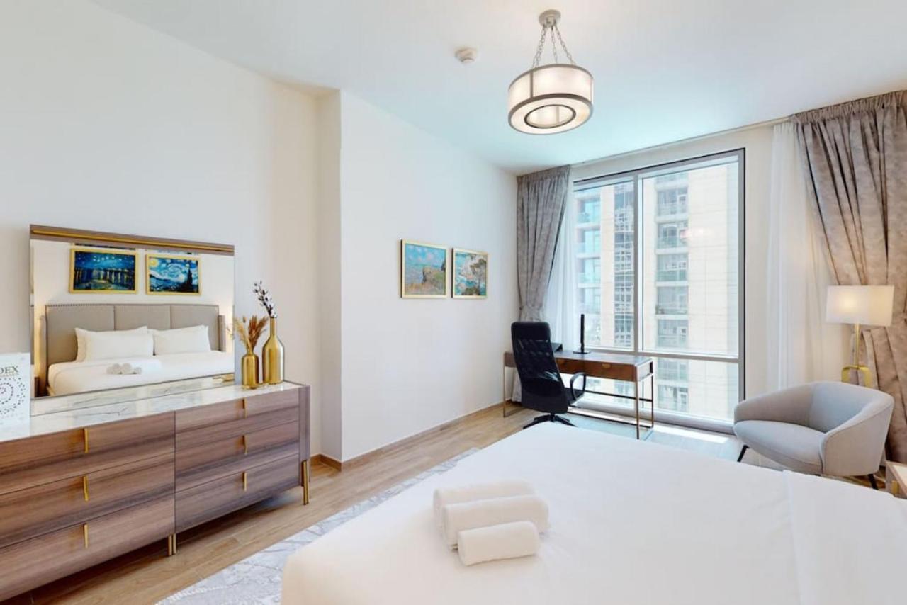 Meera Tower - Sleek One Bedroom
