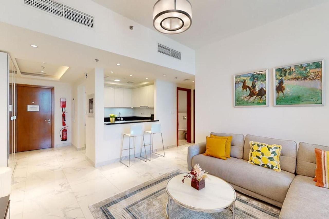 Meera Tower - Sleek One Bedroom