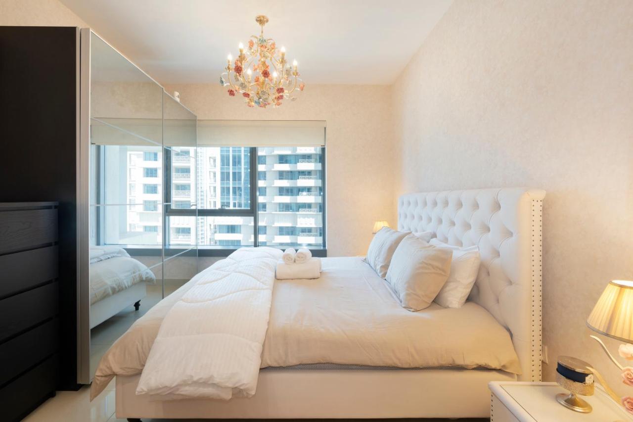 Fountain View Luxury: Downtown With Burj Khalifa Vista *