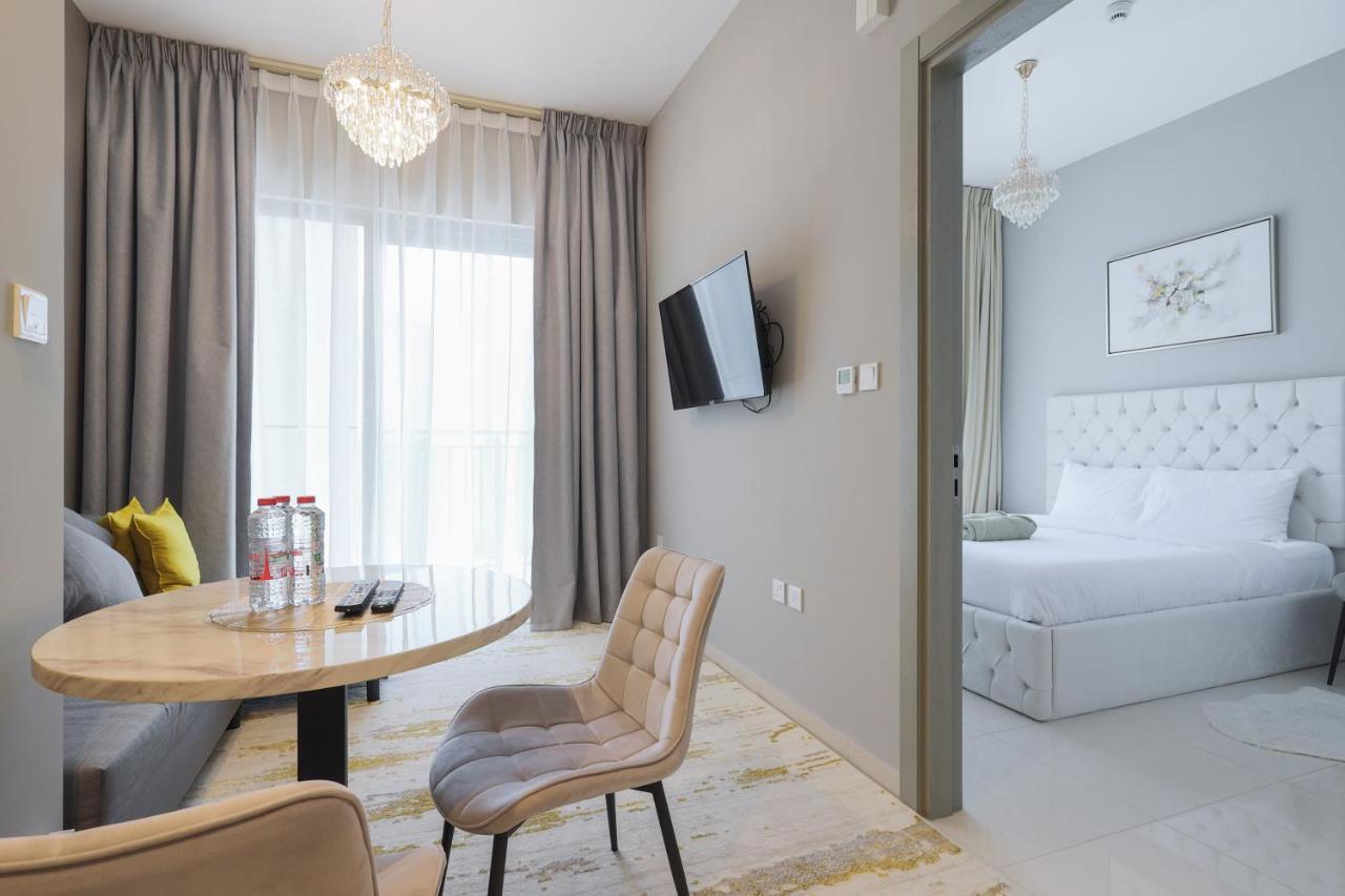 Business Bay 1 Bedroom With Canal View Apartamento