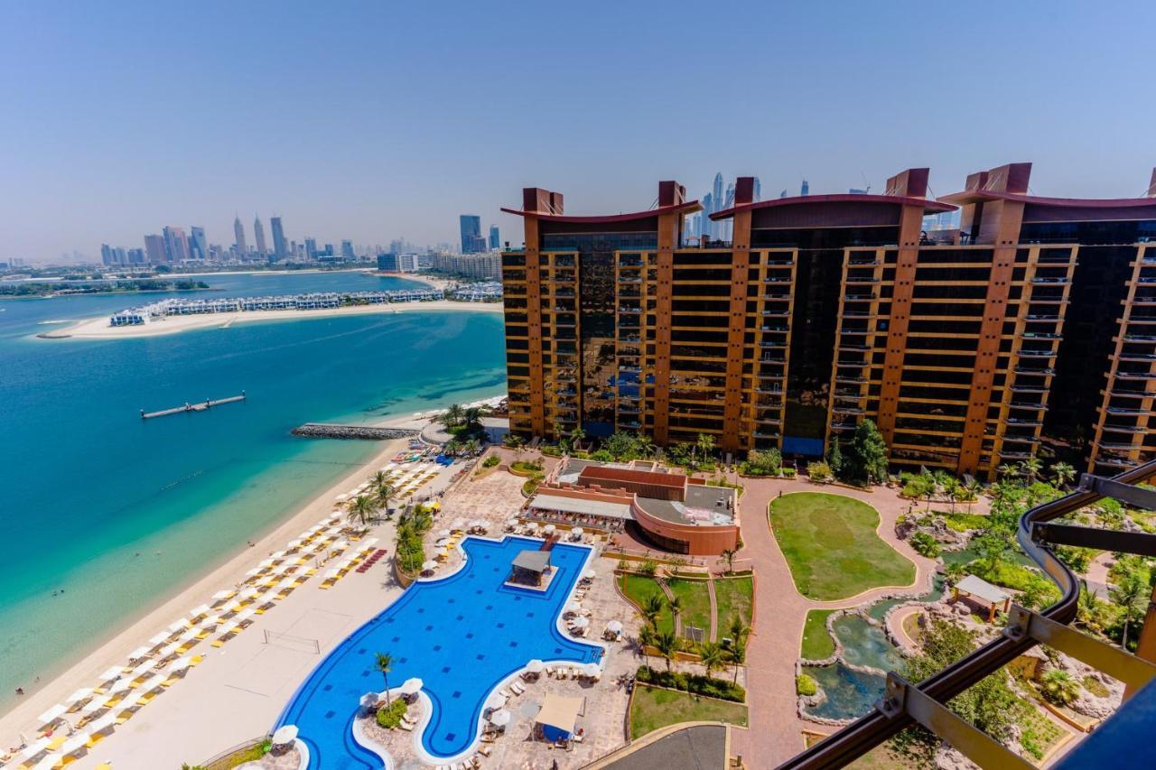 Exclusive Luxury 4 Bedroom Palm Penthouse *