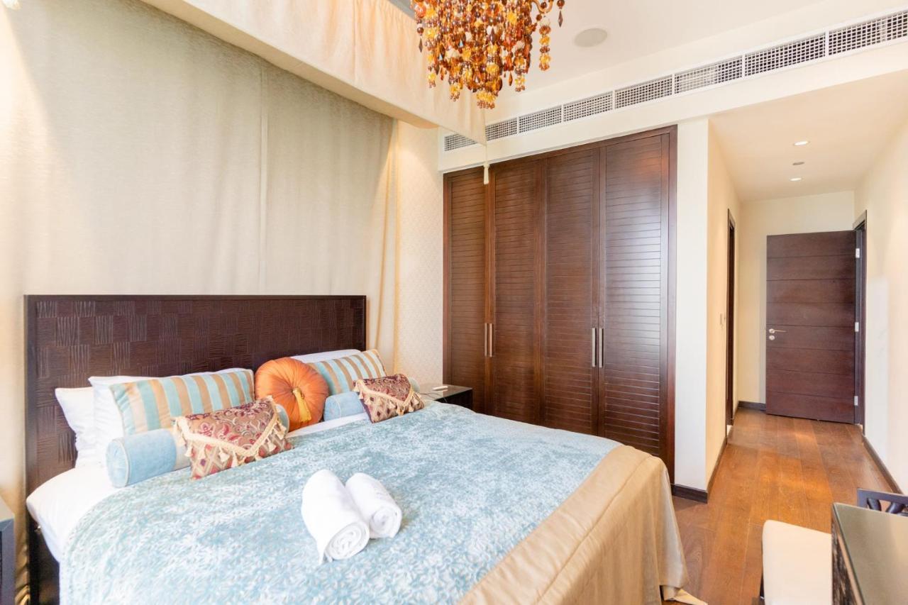 Exclusive Luxury 4 Bedroom Palm Penthouse Apartment