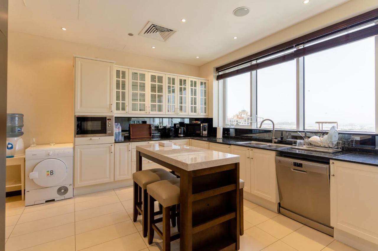 Exclusive Luxury 4 Bedroom Palm Penthouse