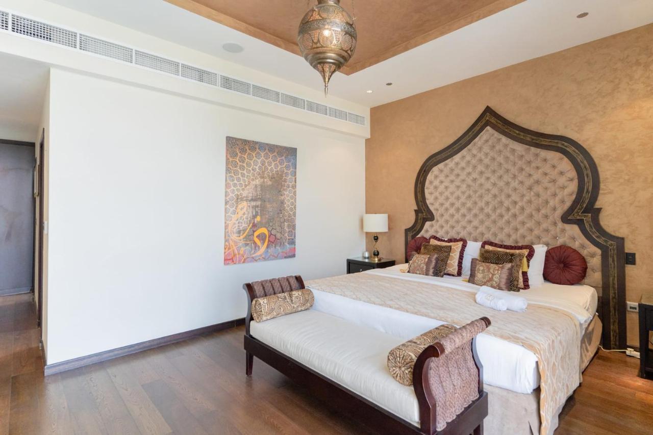 Exclusive Luxury 4 Bedroom Palm Penthouse * Dubai