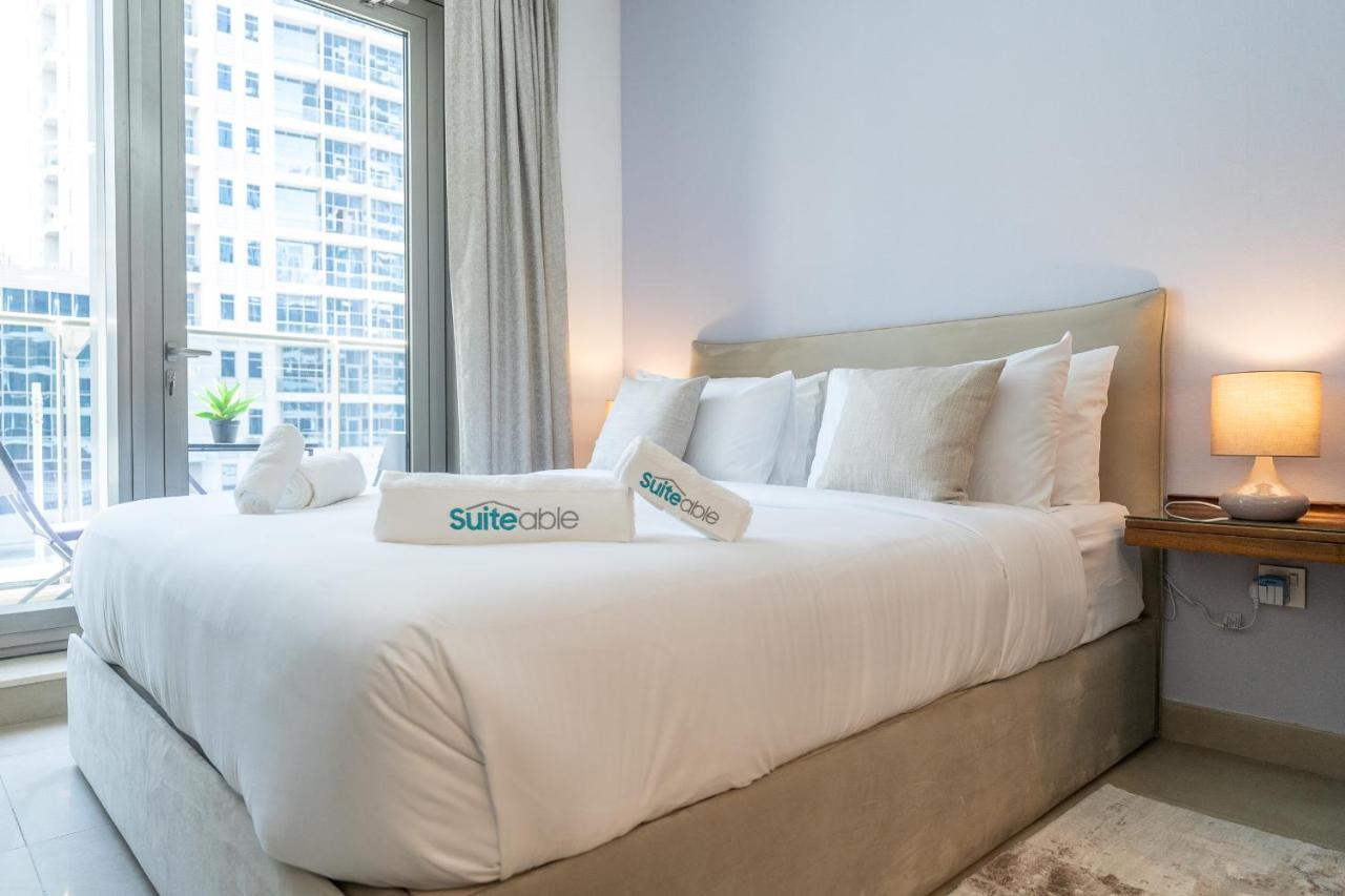 Sleek In Dubai's Vibrant Jbr Neighborhood Apartment *