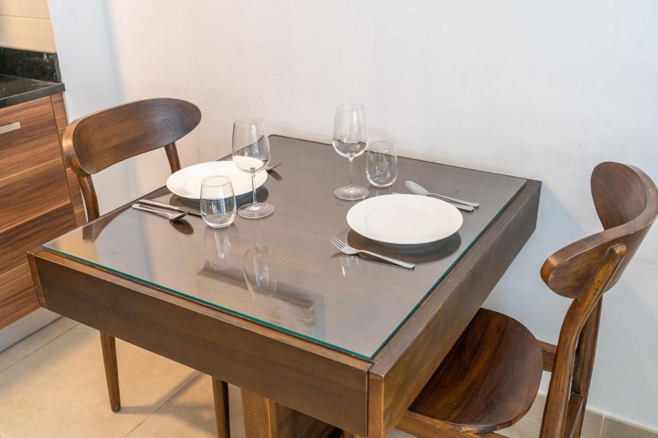 Apartment Sleek In Dubai's Vibrant Jbr Neighborhood
