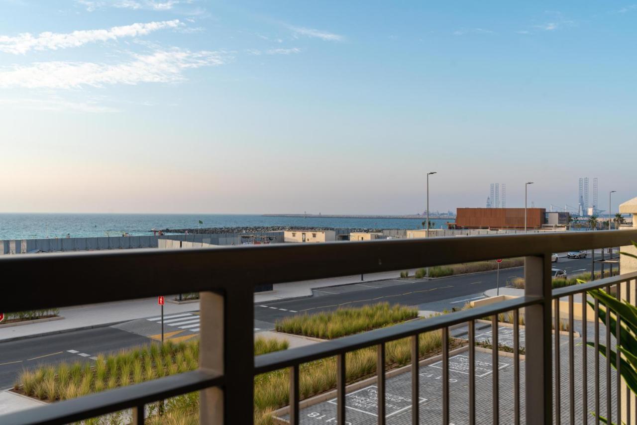 Apartment Ultimate With Big Terrace, Amazing Sunset, Perfect For 4 People