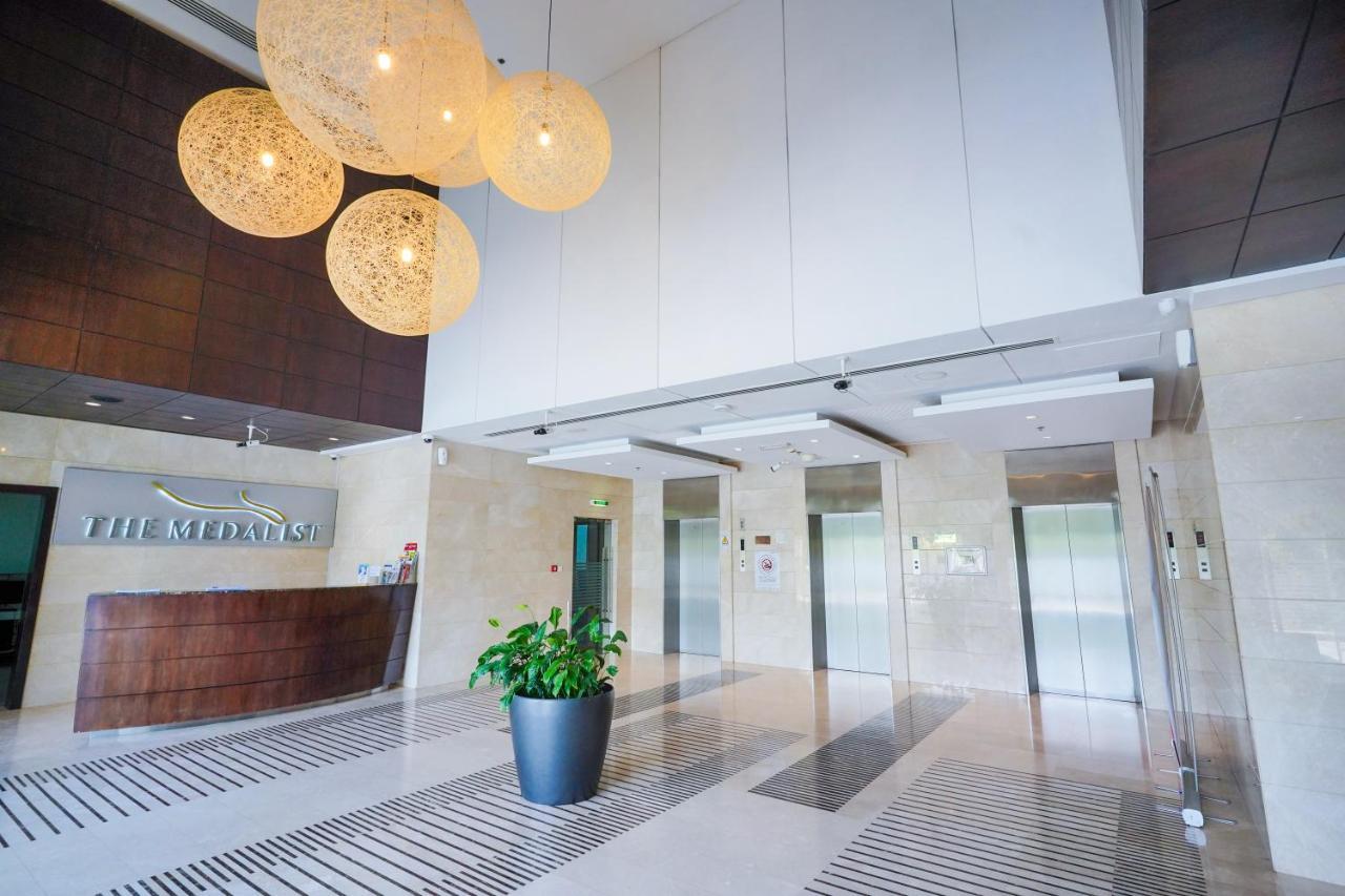 Alashrafia Saray- Homey 1br In Sport Apartment *