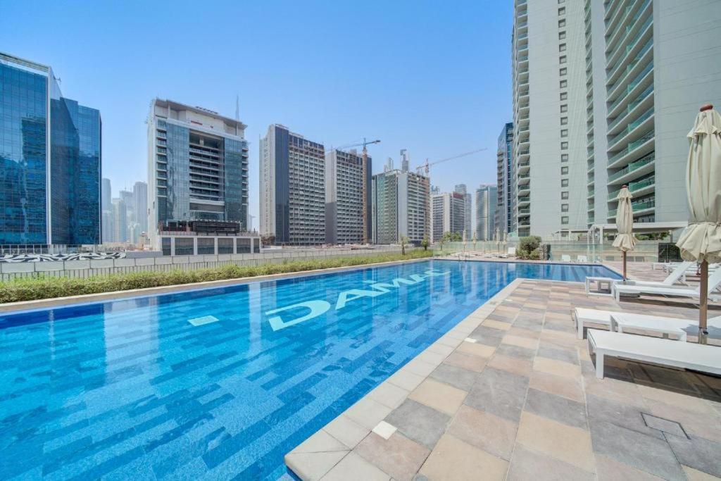 Apartment Downtown. Canal View From The Charming Terrace