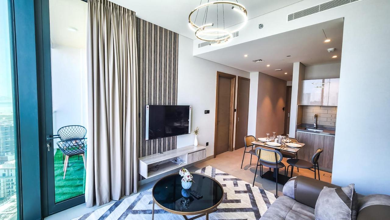 By Latinem Luxury 1br Holiday W2817 Near Burj Khalifa Daire