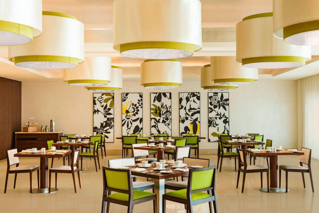 Sheraton Creek & Towers Hotel 5*
