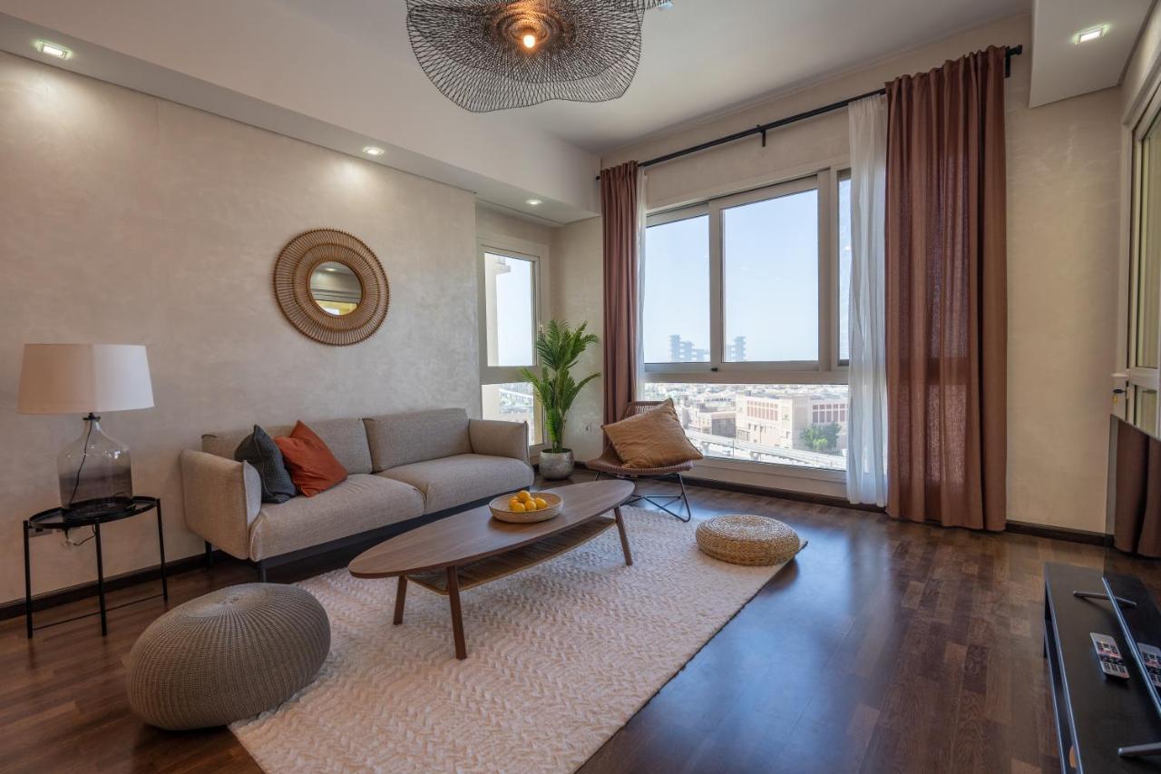Elegant 2br Palm Jumeirah Apt With Pool Access Daire