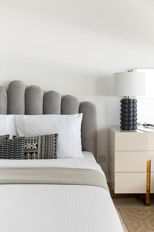 Frank Porter - The Lofts Dubai