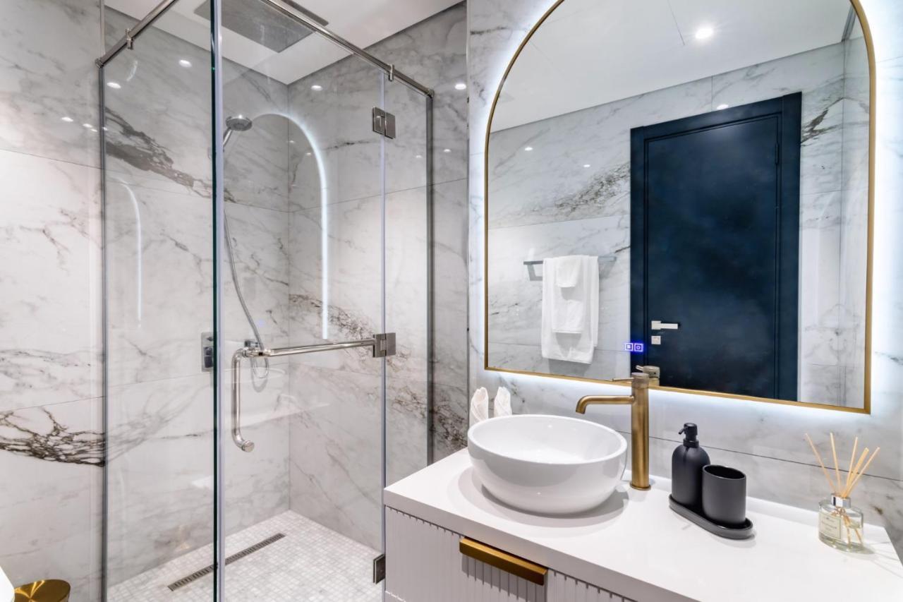 Daire Luxury Penthouse At Marina 180 Marina Views *