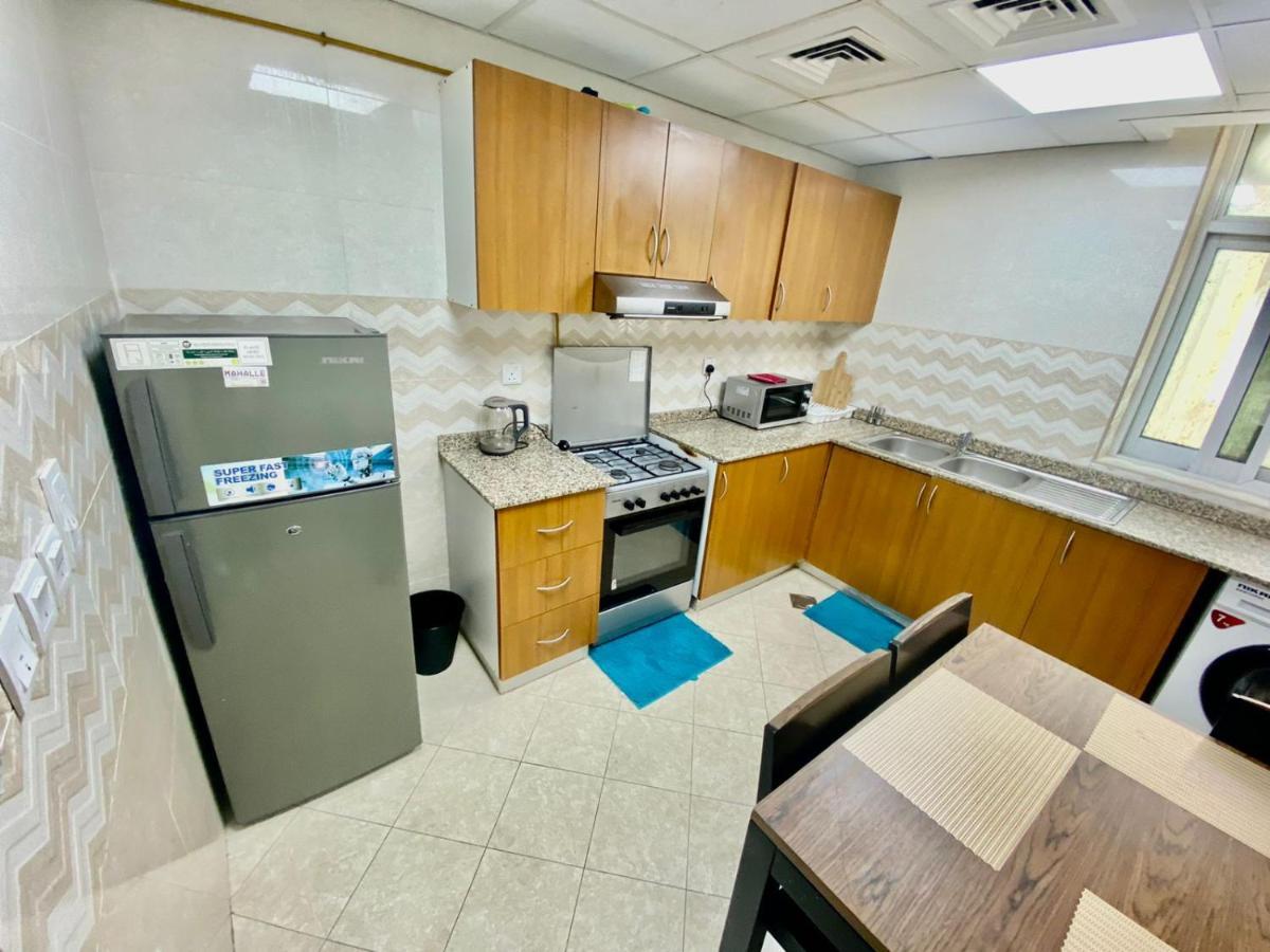 Apartment Cute And Small Partitions For Girls In Dubai- Female Guests Only فتيات فقط *