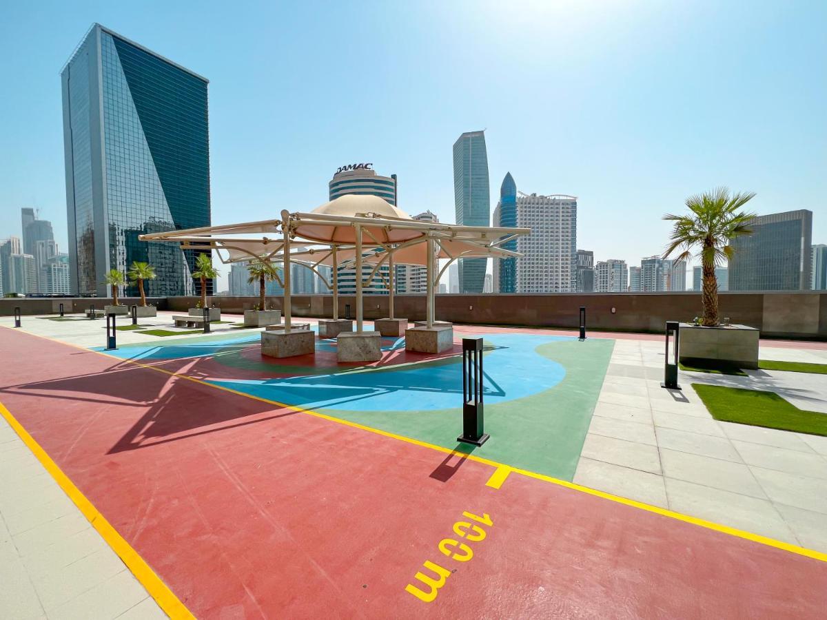 Daire 2 Bedroom Burj Khalifa View With Large Private Terrace *