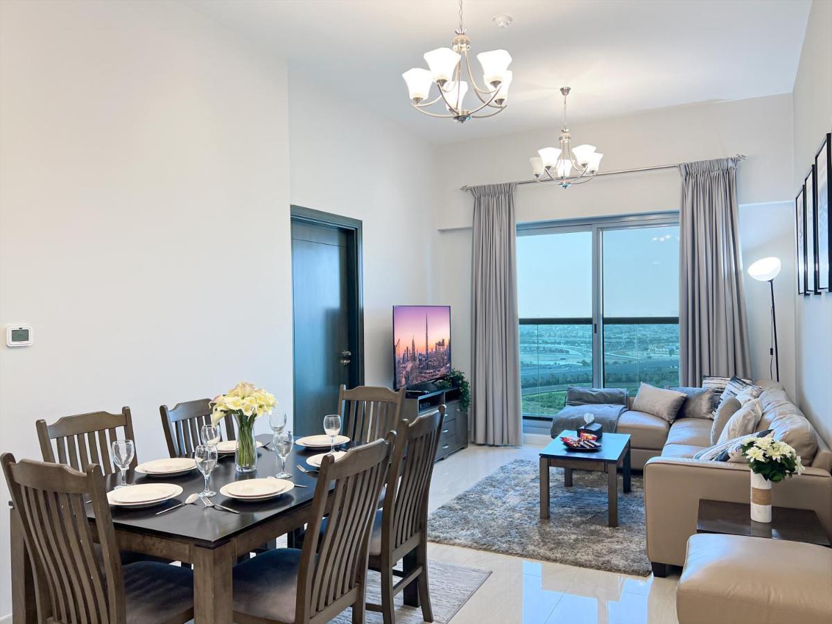 Daire 2 Bedroom Burj Khalifa View With Large Private Terrace *