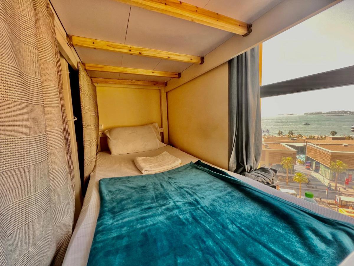 York Backpackers - Jumeirah Beach * Dubai