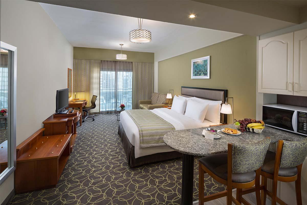Aparthotel Savoy Park 3*