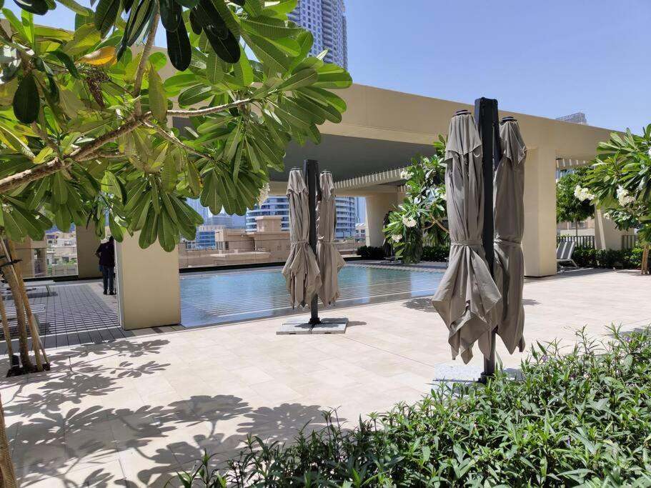 Ultimate / Amazing Burj Khalifa Views / 5 Min Walk From Mall / 6 People Apartment Dubai