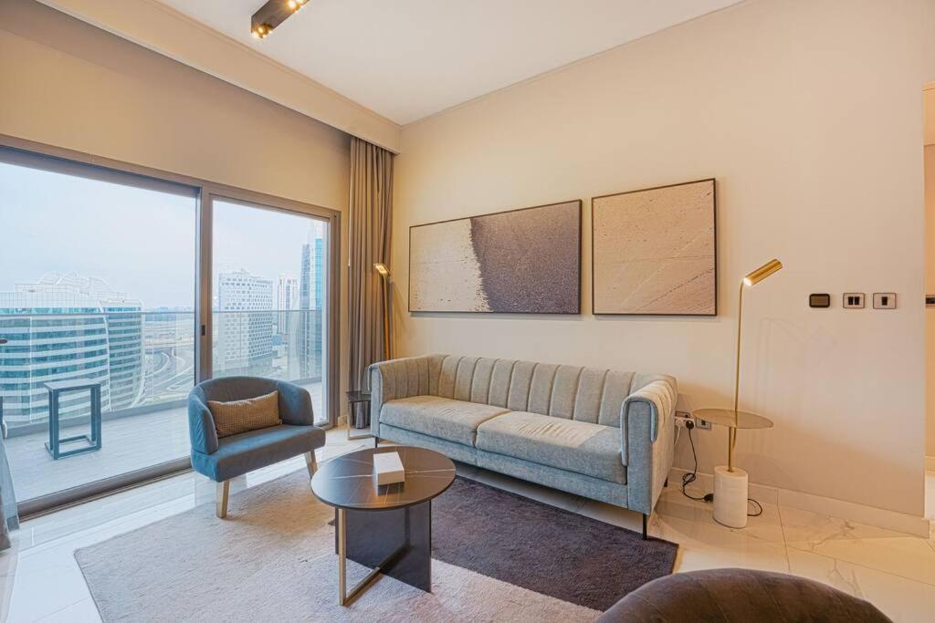 Daire Exquisite 1-br At Mag 318 In Business Bay *