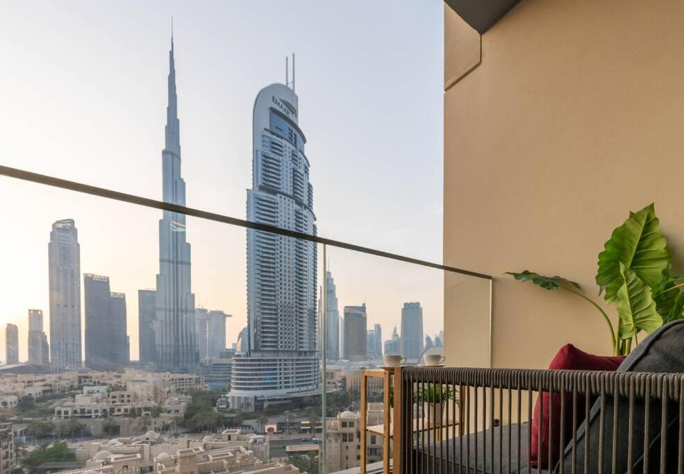 Ultimate / Amazing Burj Khalifa Views / 5 Min Walk From Mall / 6 People Dubai