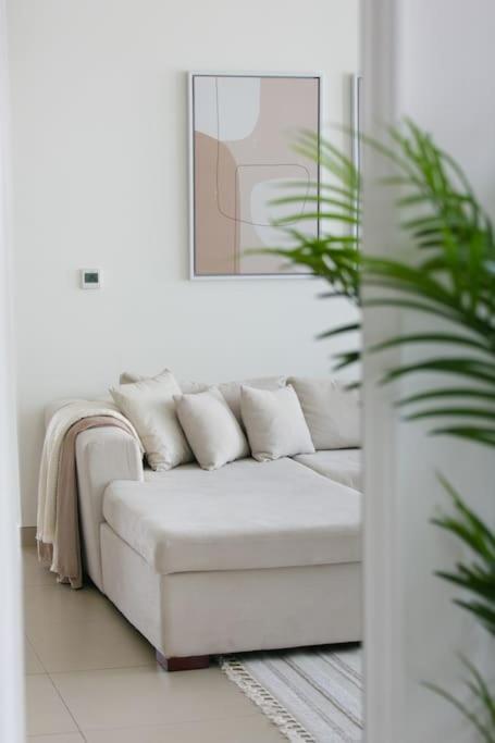Moonstone - Tranquil, Large 2 Bedroom Apartment, Sea View, Marina Jbr Daire